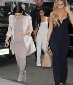 Access_Kardashian_12.jpg