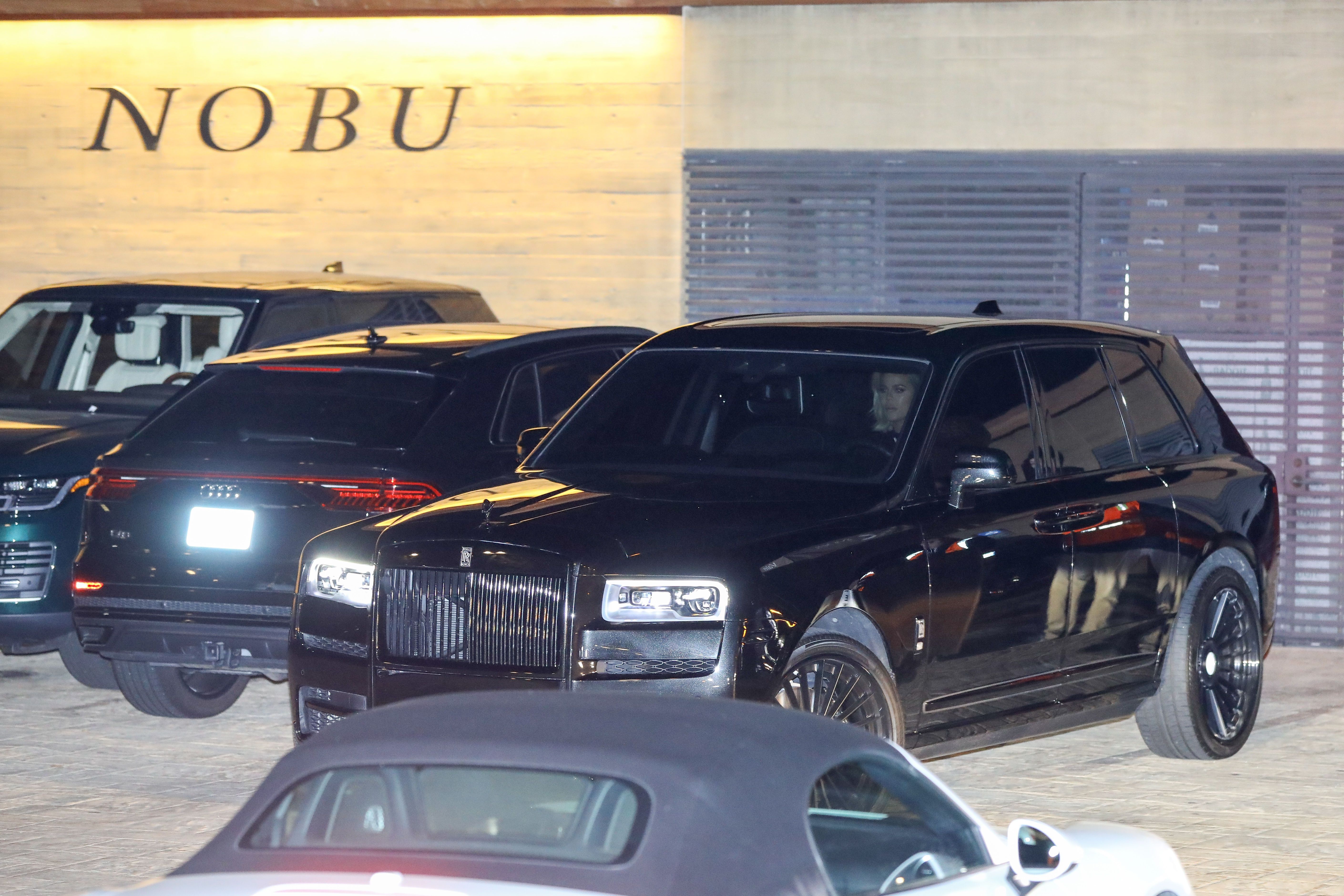 Access_Kardashian_003~0.jpg
