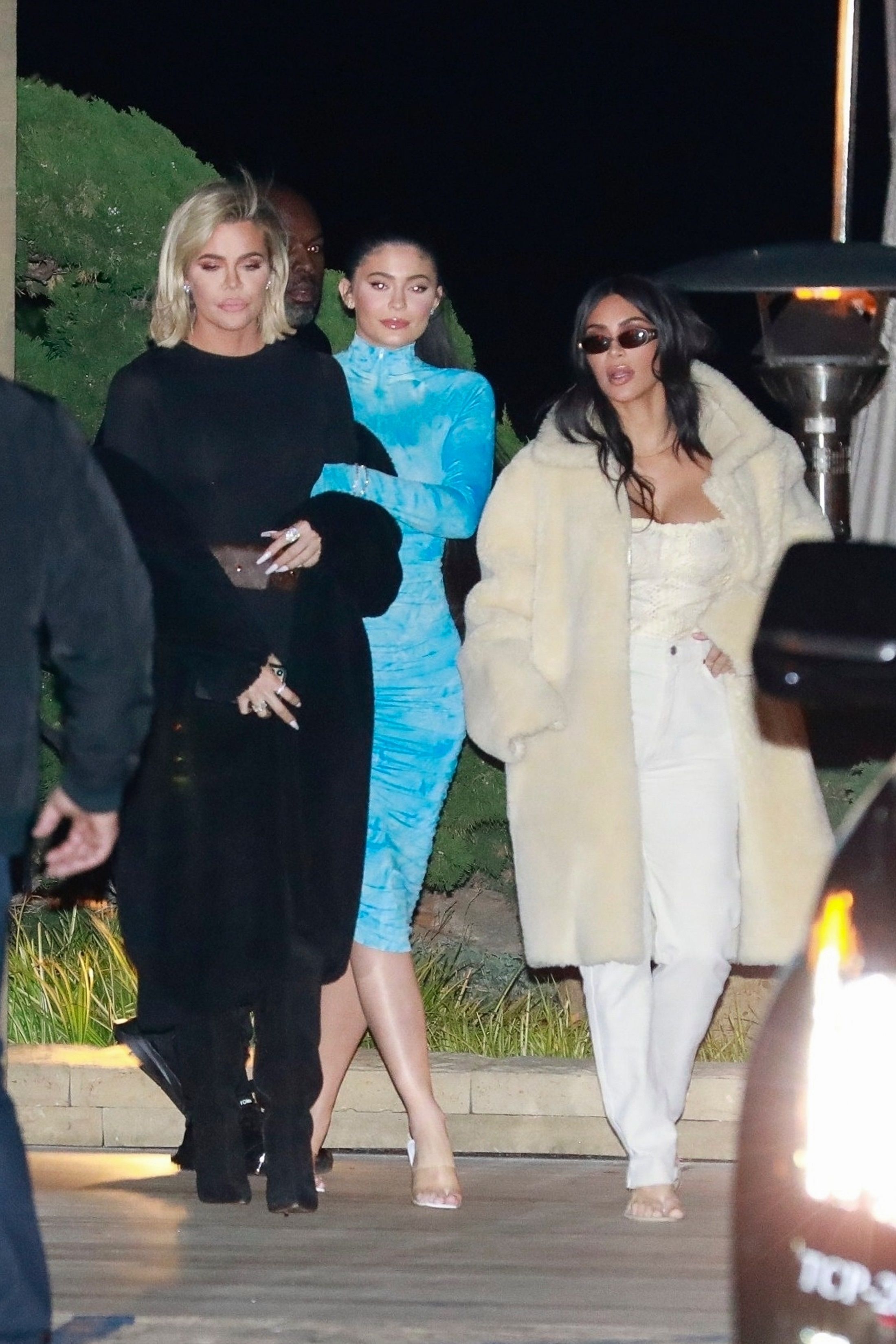 Access_Kardashian_002.jpg