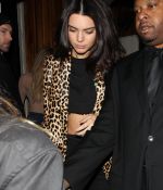 Access_Kardashian_11~0.jpg