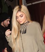 Access_Kardashian_8.jpg