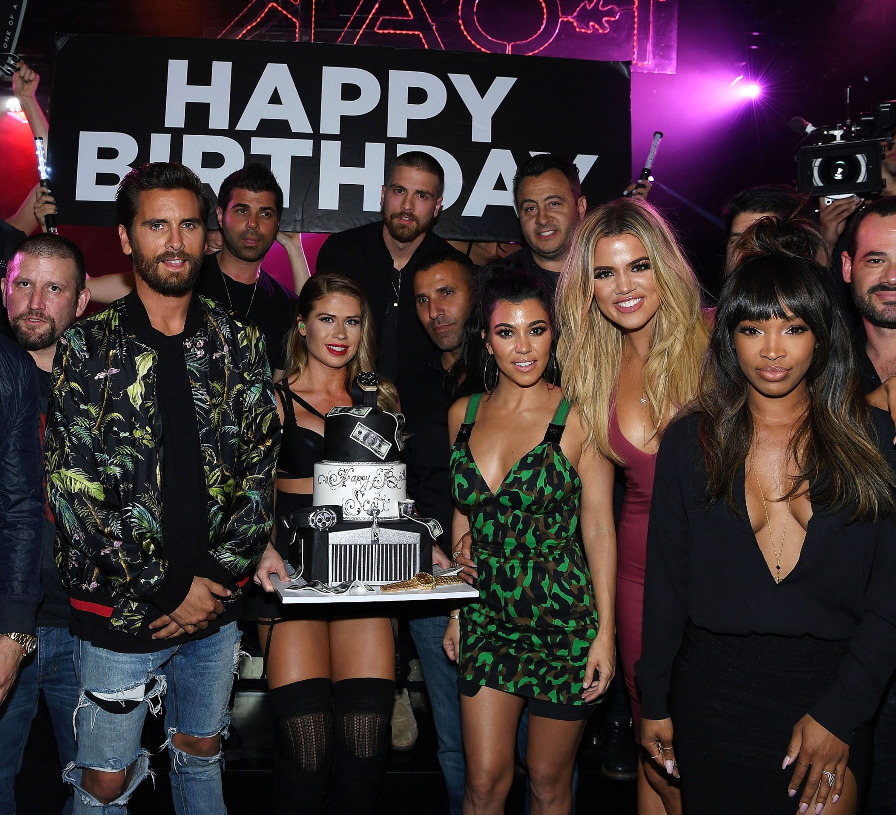 Access_Kardashian_1.jpg