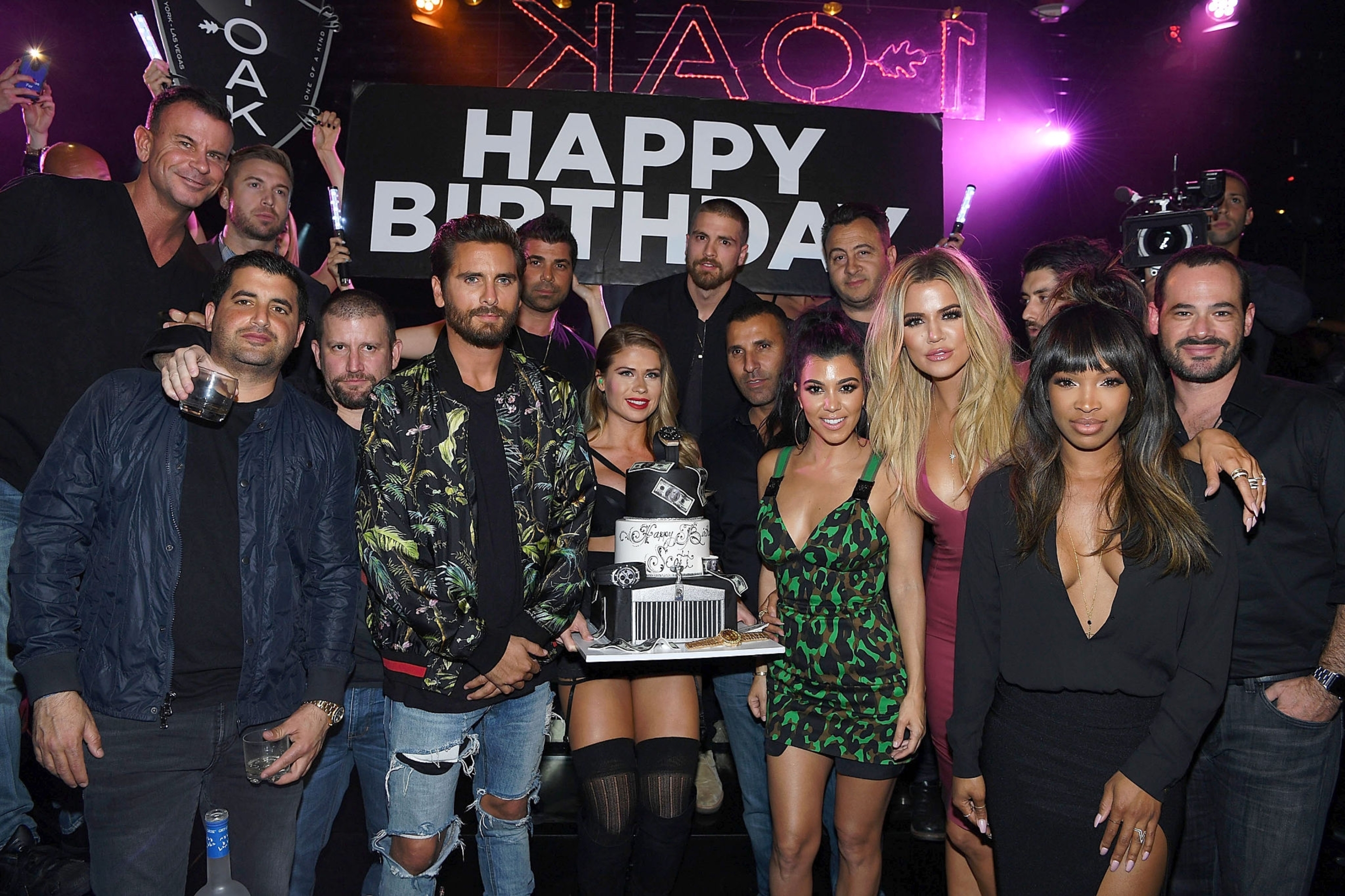 Access_Kardashian_2.jpg