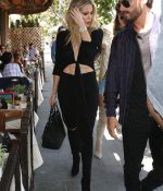 Access_Kardashian_17.jpg