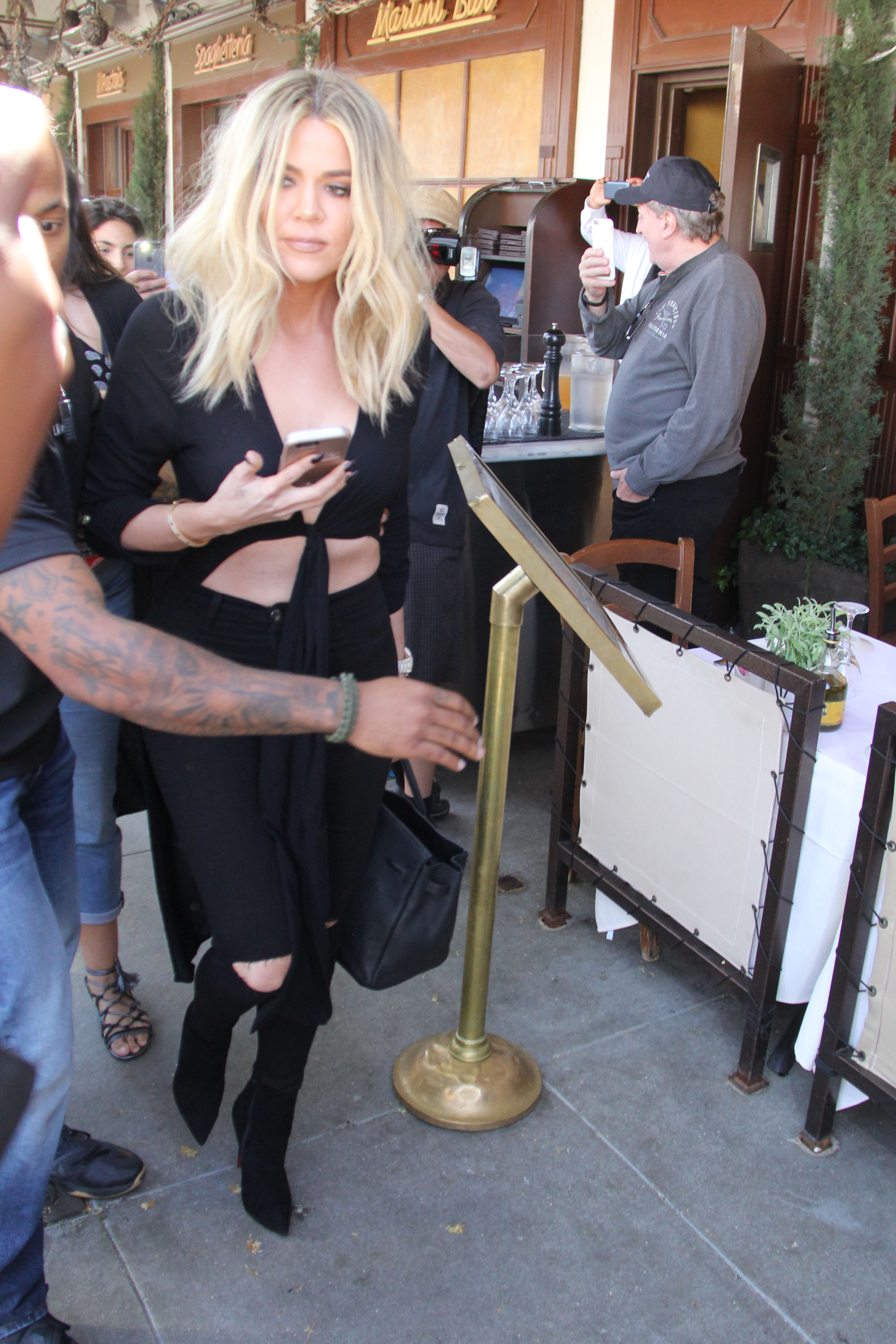 Access_Kardashian_11.jpg