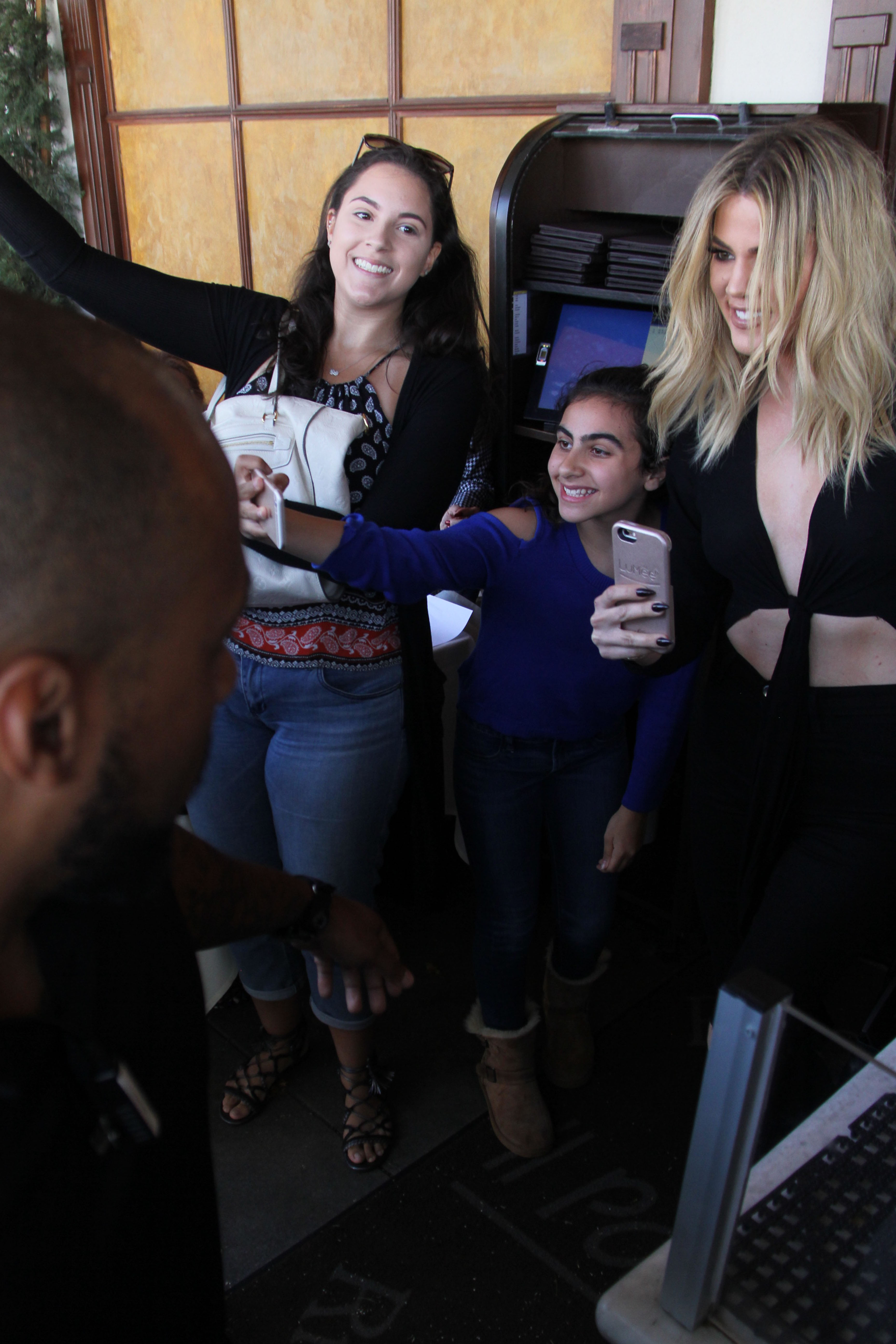 Access_Kardashian_3.jpg
