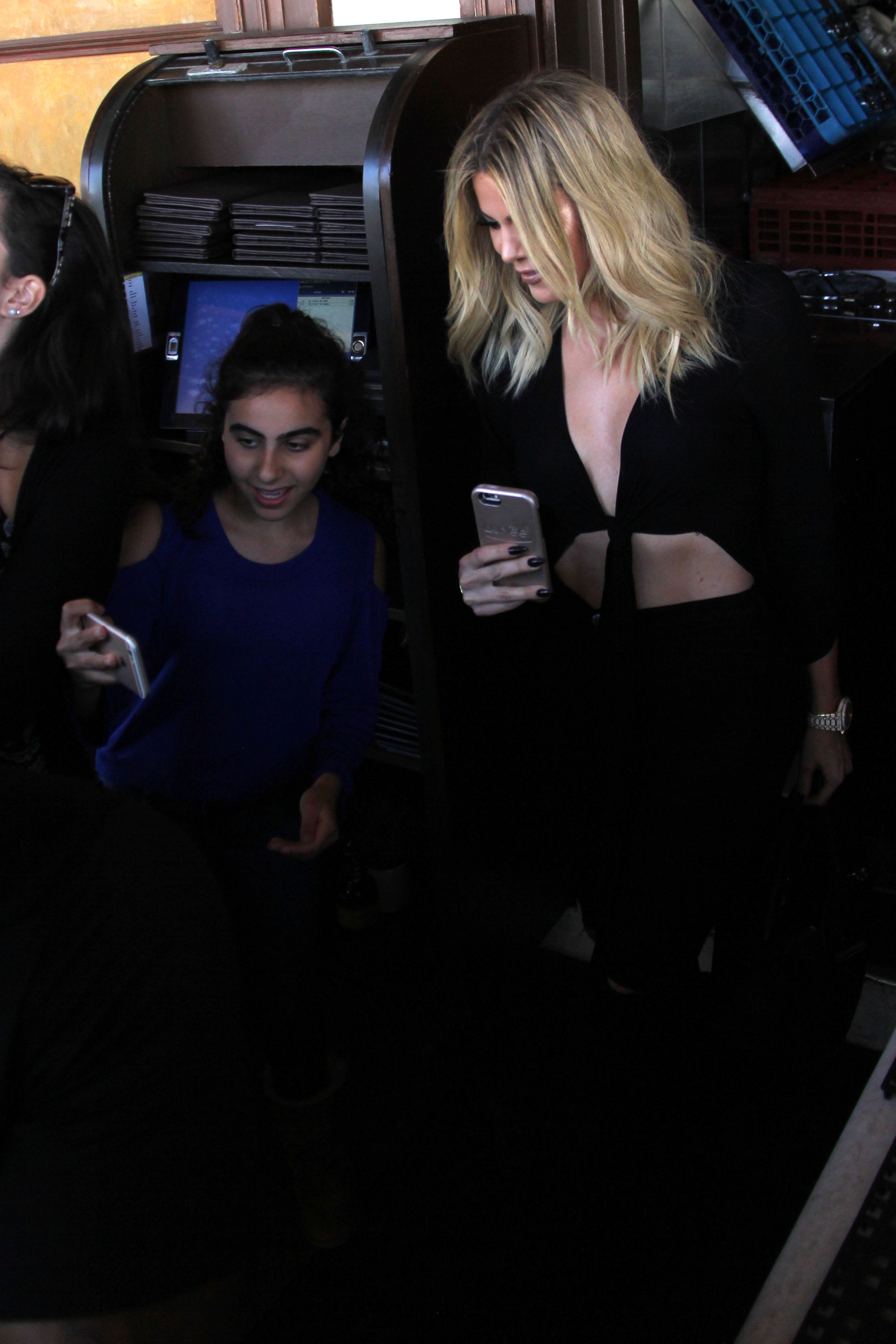 Access_Kardashian_40.jpg