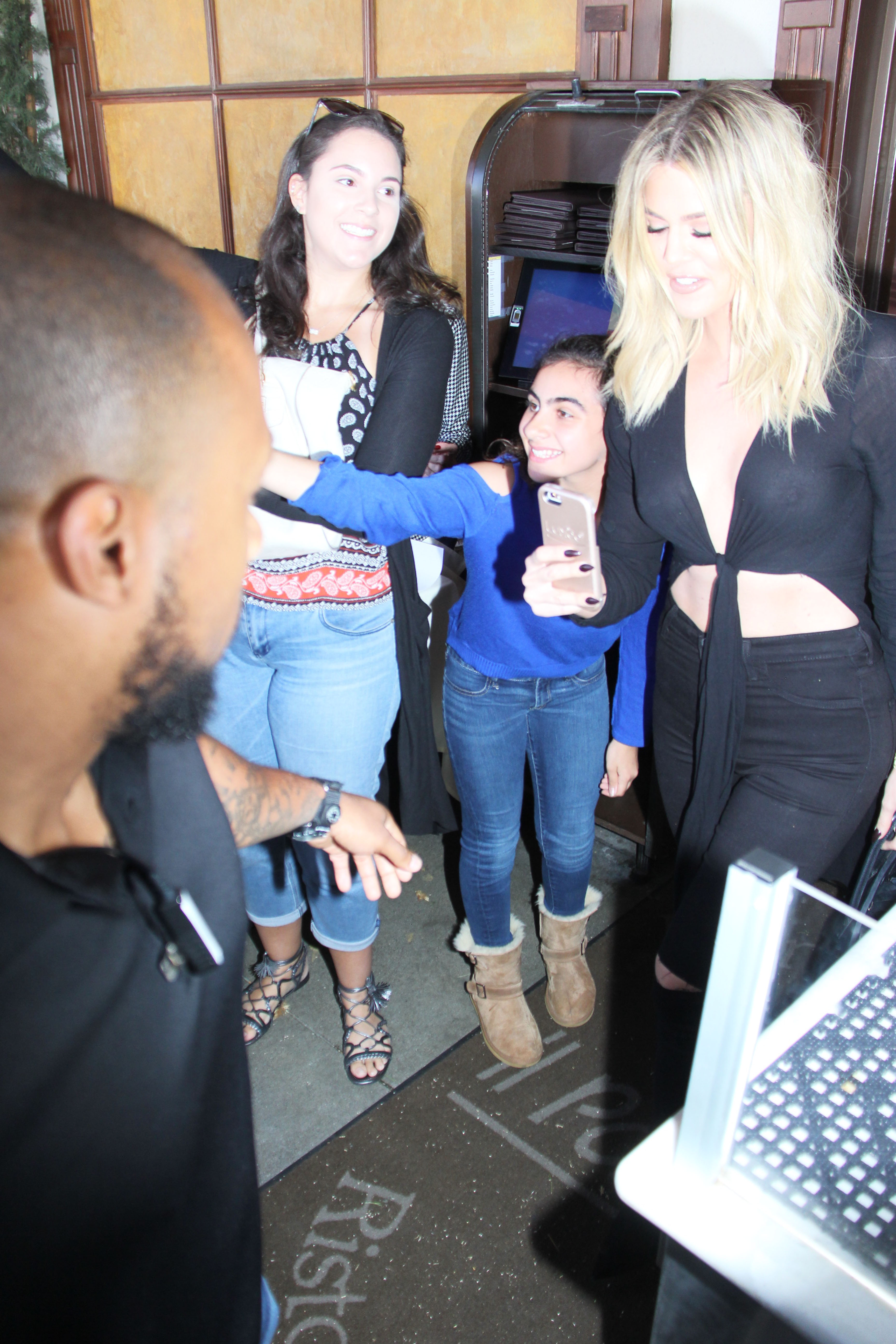 Access_Kardashian_6.jpg