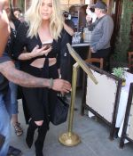 Access_Kardashian_11.jpg