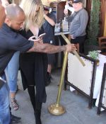 Access_Kardashian_15.jpg