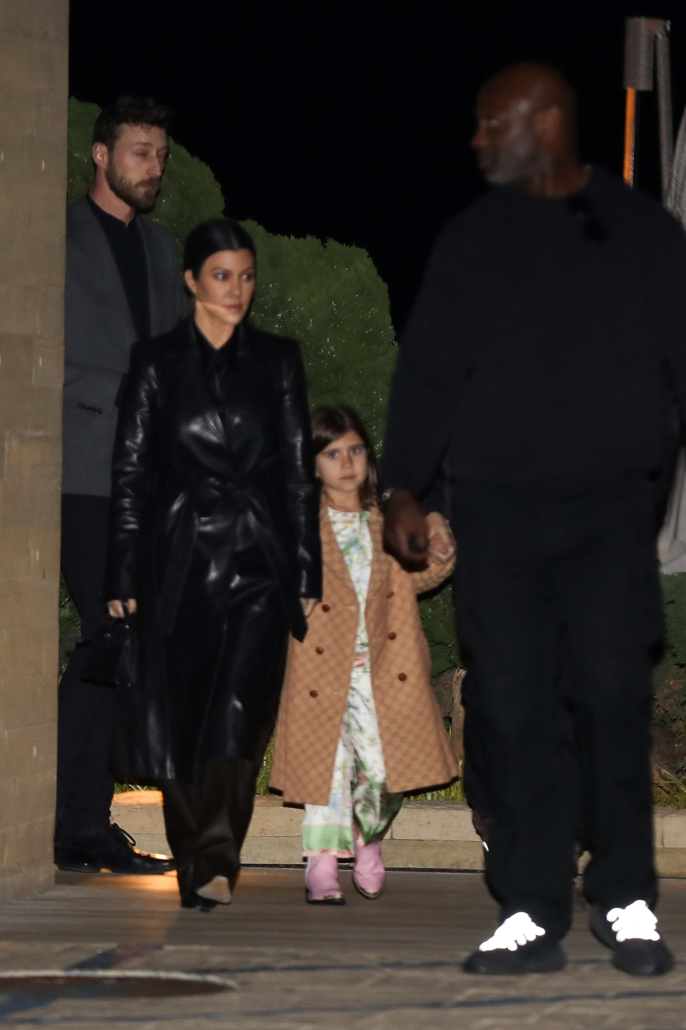 Access_Kardashian_001.jpg