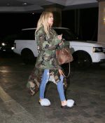 Filename=Access_Kardashian_34.jpg
Filesize=2053KiB
Dimensions=2562x2945
Date added=08.06.25 Access_Kardashian_34.jpg