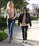 Access_Kardashian_44.jpg