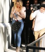 Access_Kardashian_4.jpg