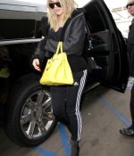 Access_Kardashian_9.jpg
