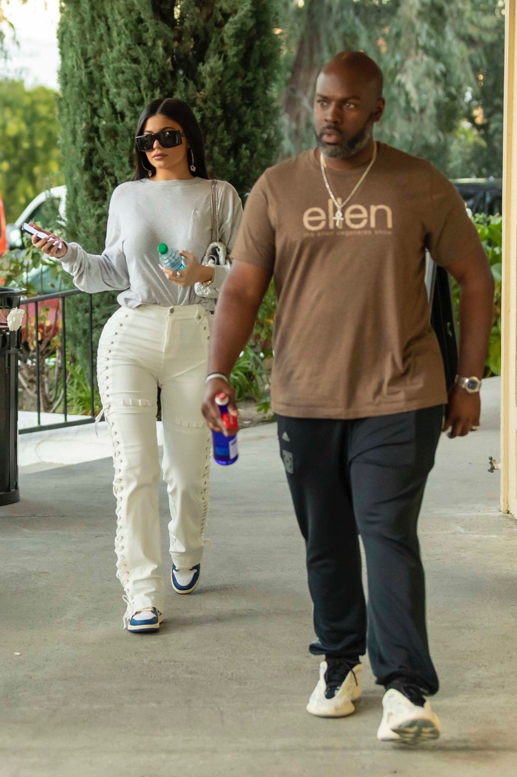 Access_Kardashian_001.jpg