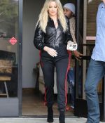 Access_Kardashian_24.jpg