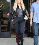 Access_Kardashian_30.jpg
