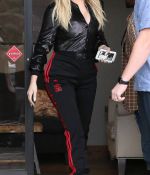 Access_Kardashian_6.jpg