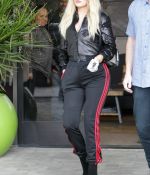 Access_Kardashian_63.jpg