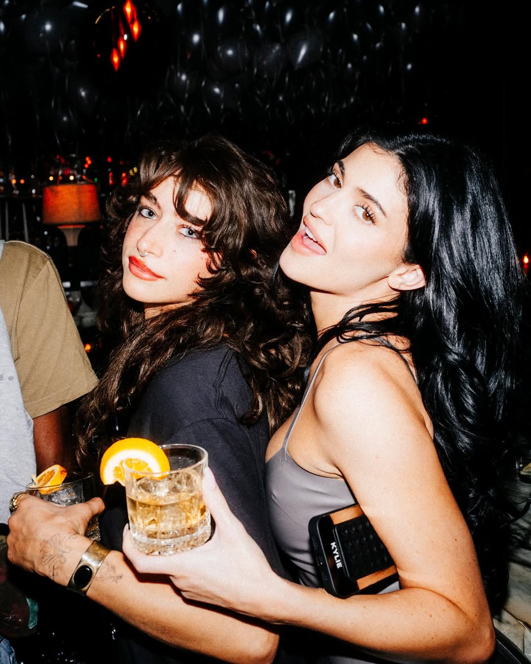 Access_Kardashian_5.jpg