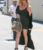 Access_Kardashian_4.jpg