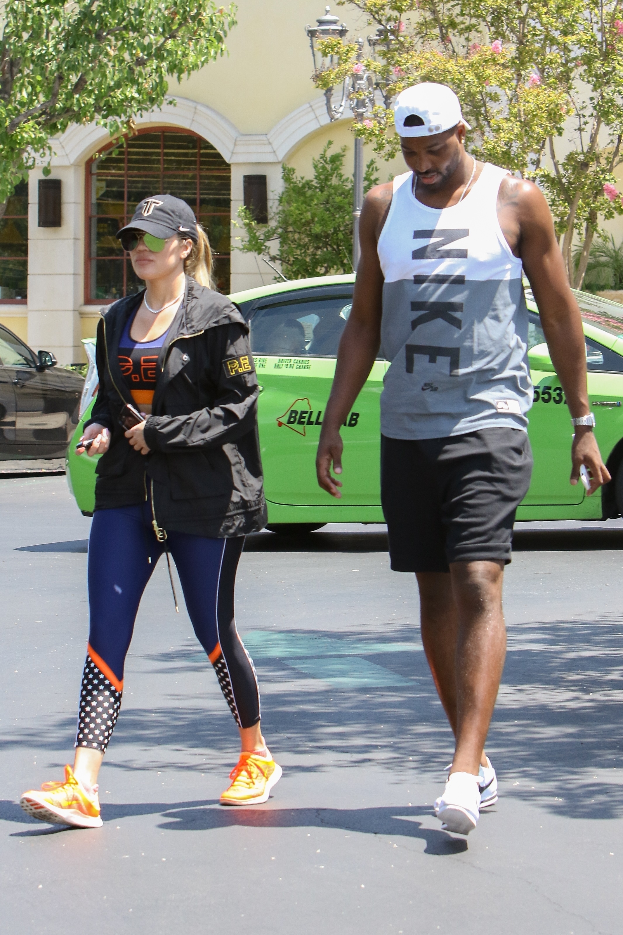 Access_Kardashian_12.jpg