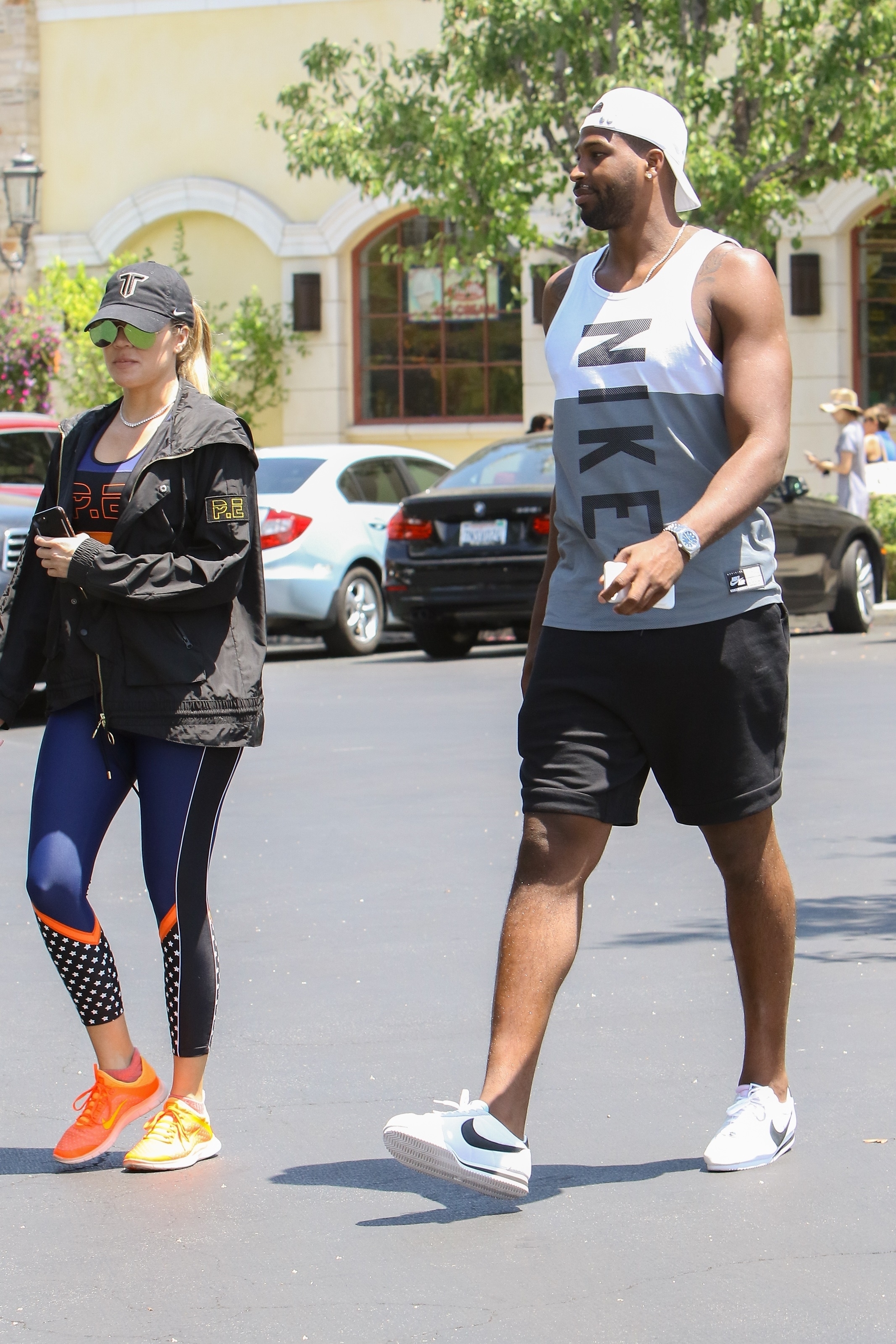 Access_Kardashian_3.jpg