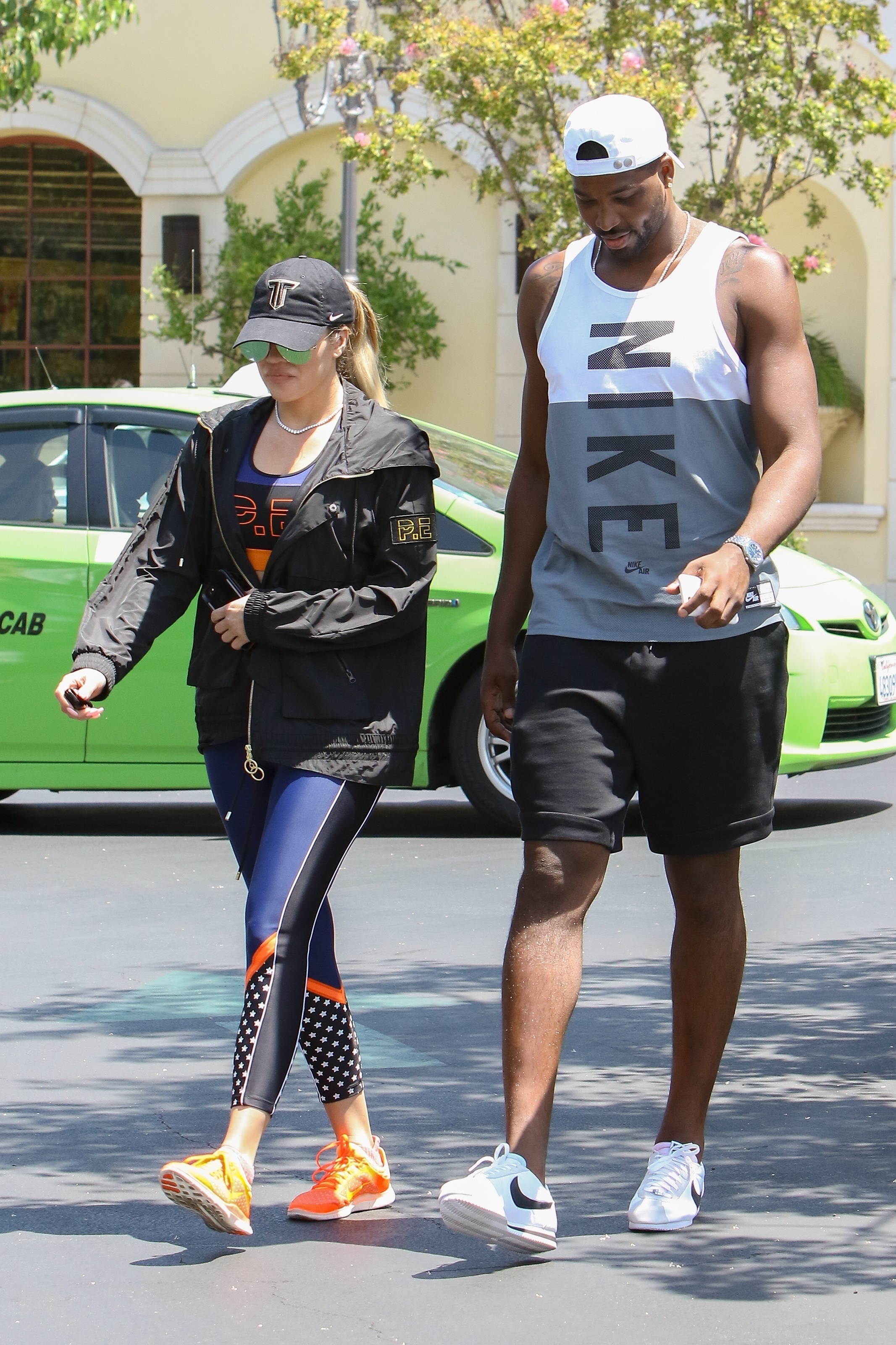 Access_Kardashian_6.jpg