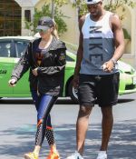 Access_Kardashian_6.jpg