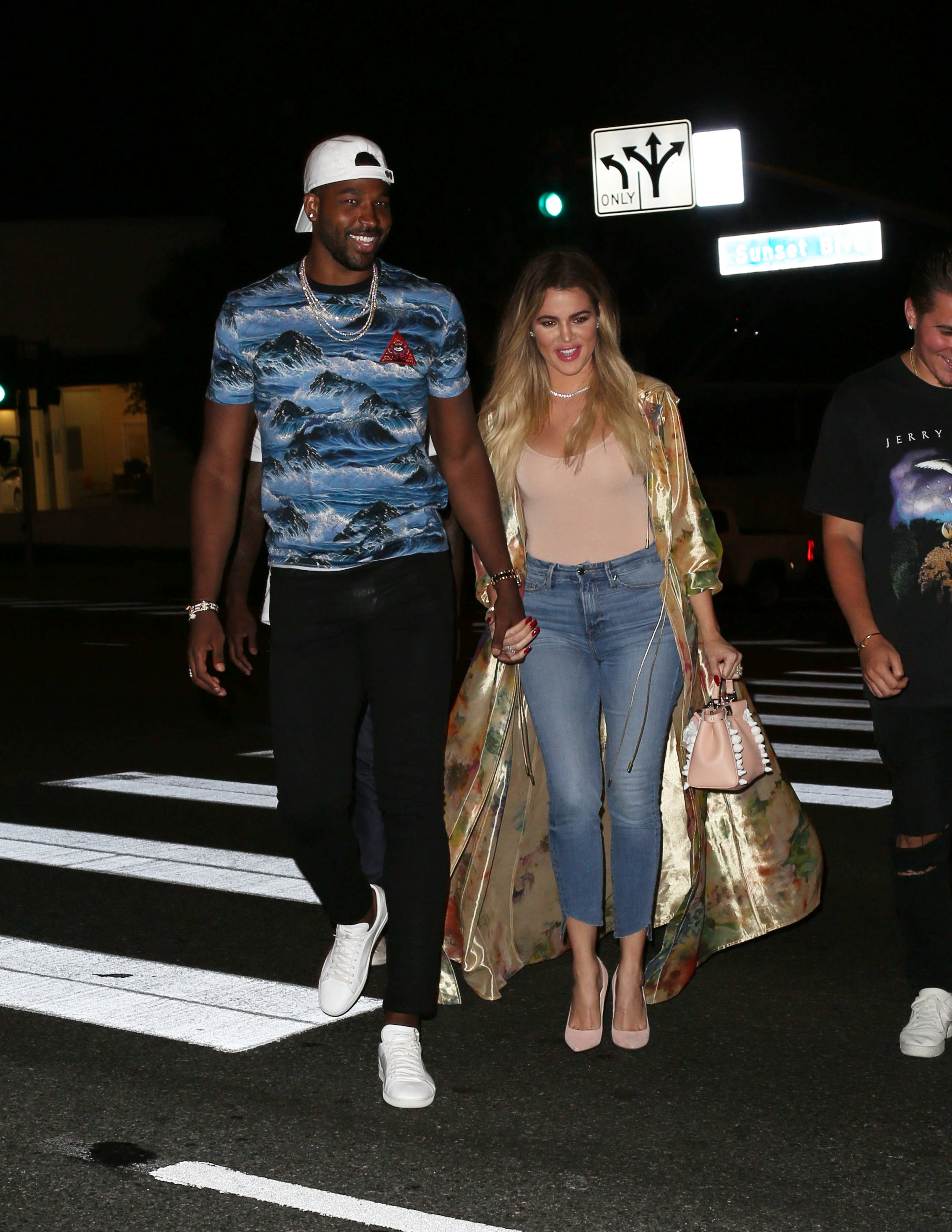 Access_Kardashian_14.jpg