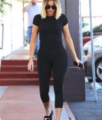 Access_Kardashian_6.jpg