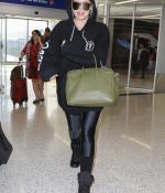 Access_Kardashian_16.jpg