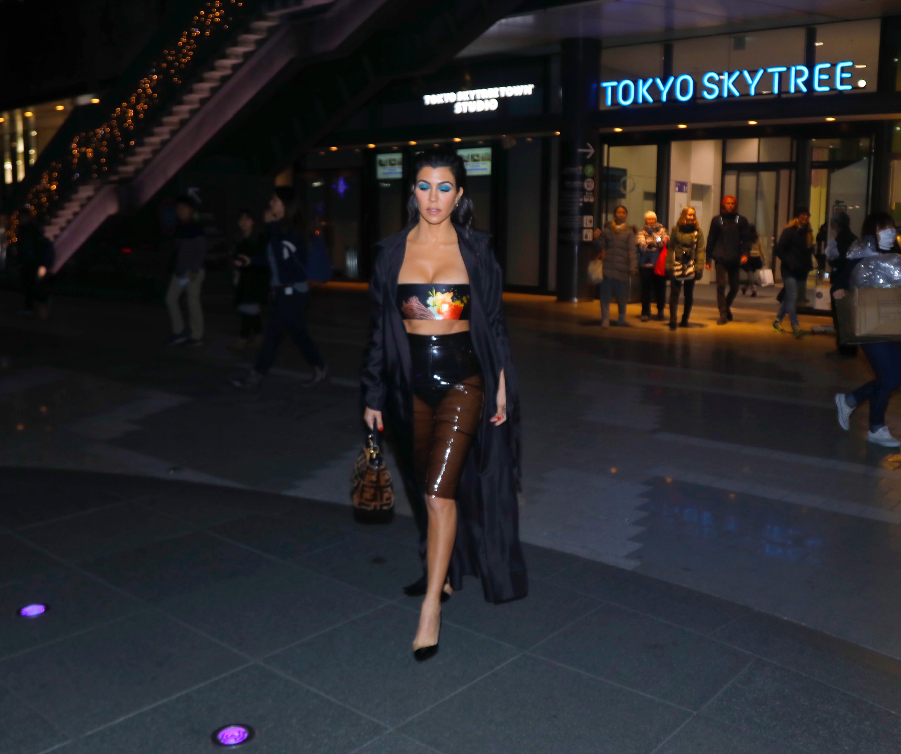 Access_Kardashian_10.jpg