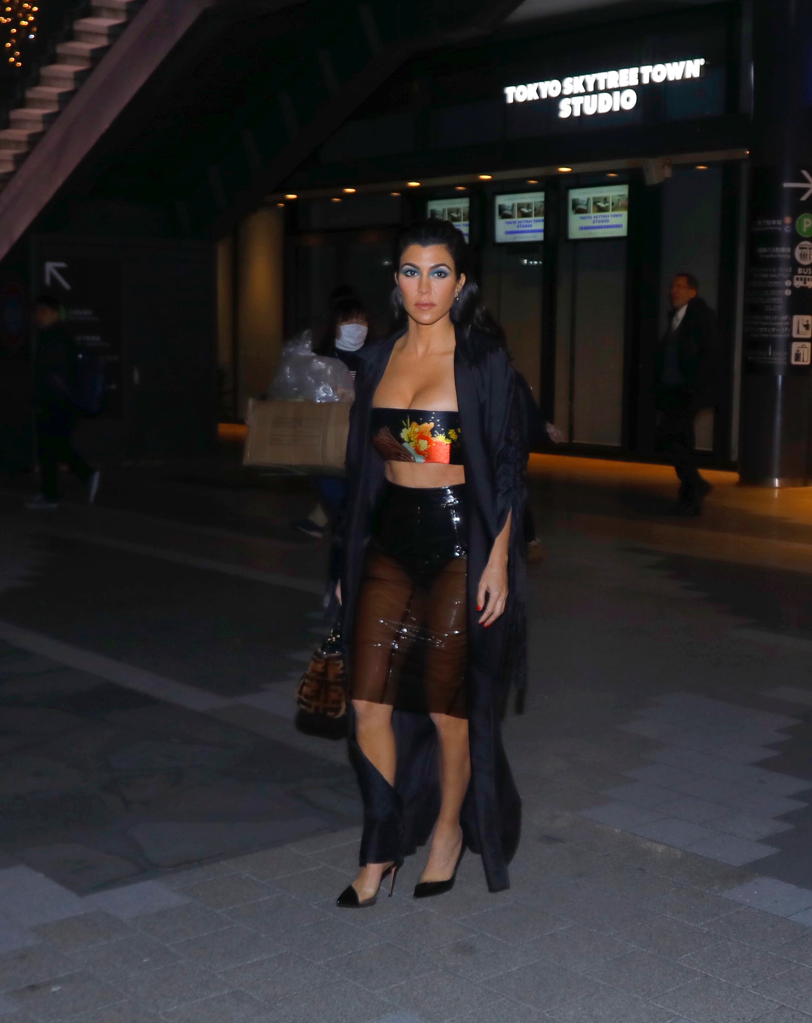 Access_Kardashian_7.jpg
