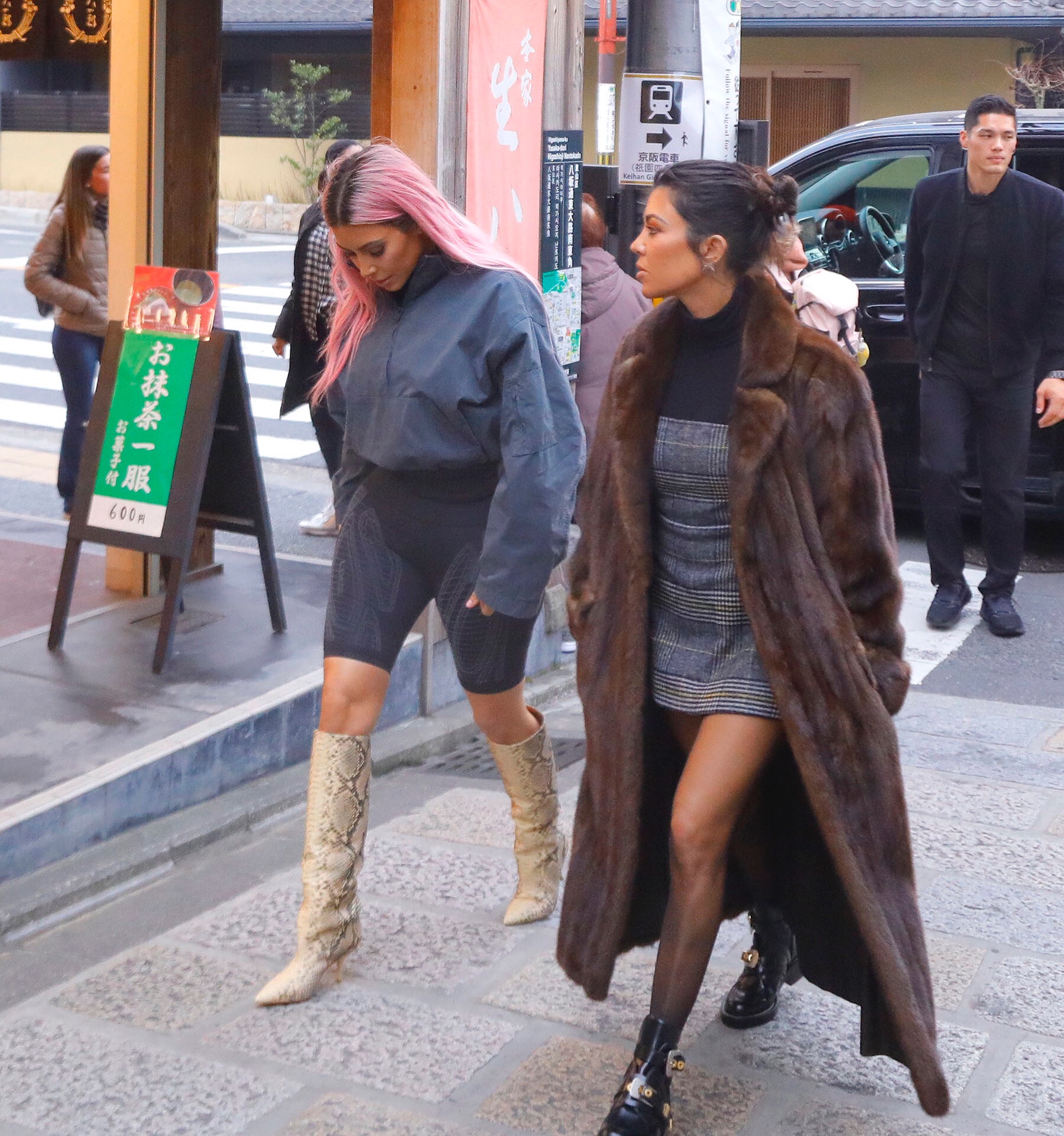 Access_Kardashian_11.jpg
