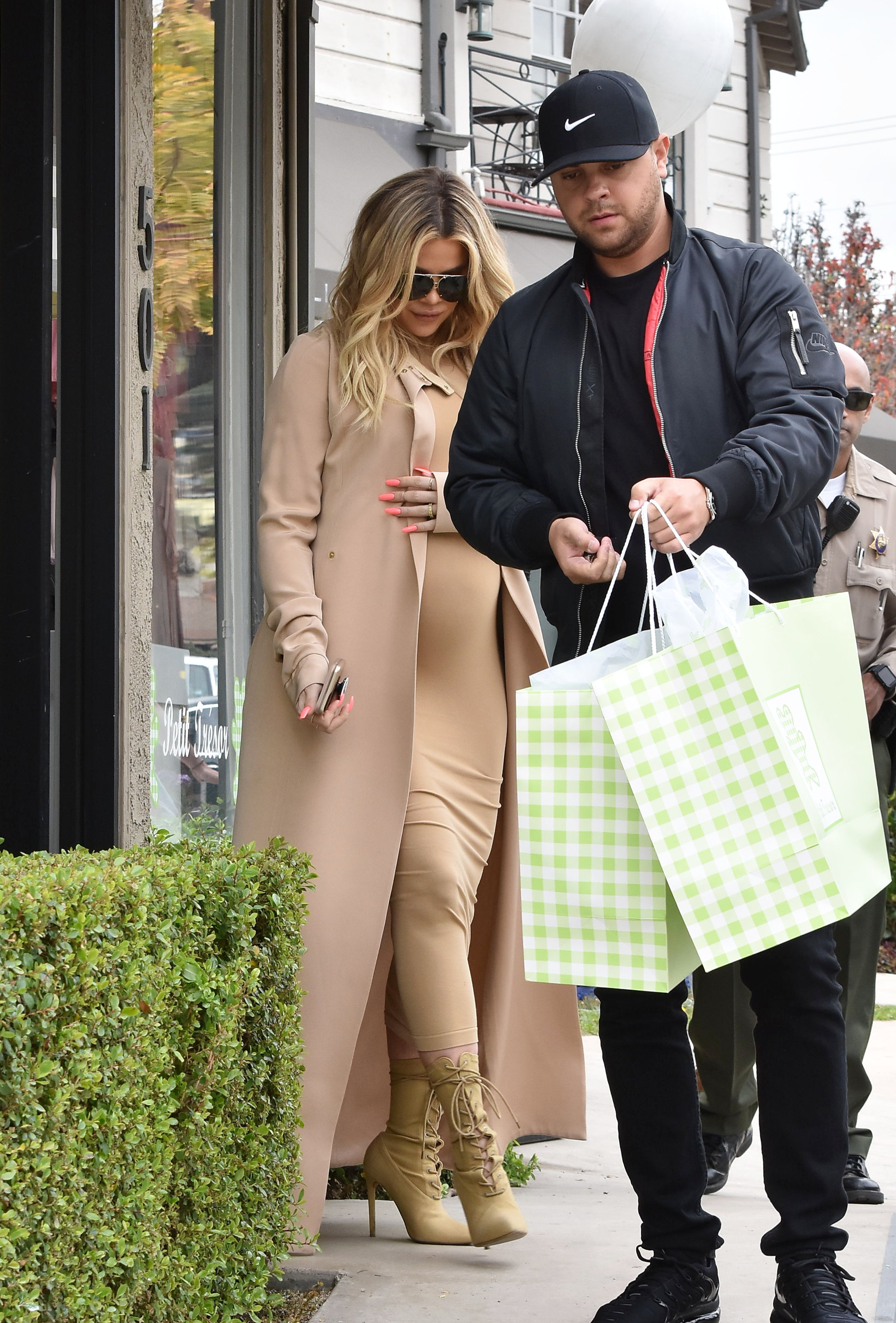 Access_Kardashian_10.jpg