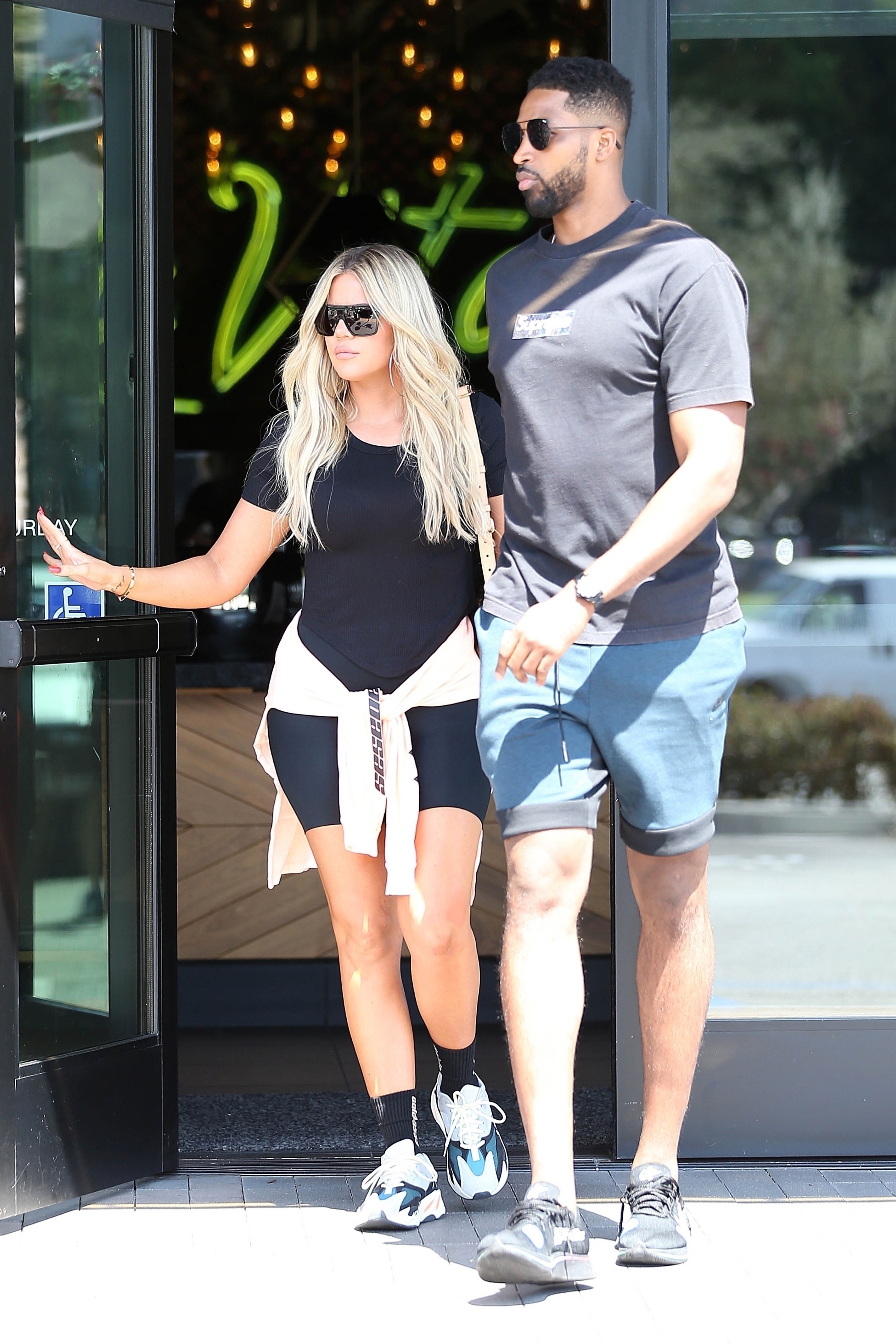 Access_Kardashian_5.jpg