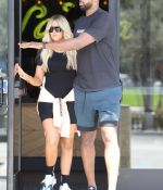 Access_Kardashian_1.jpg