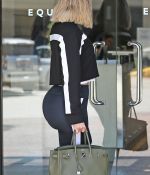 Access_Kardashian_34.jpg