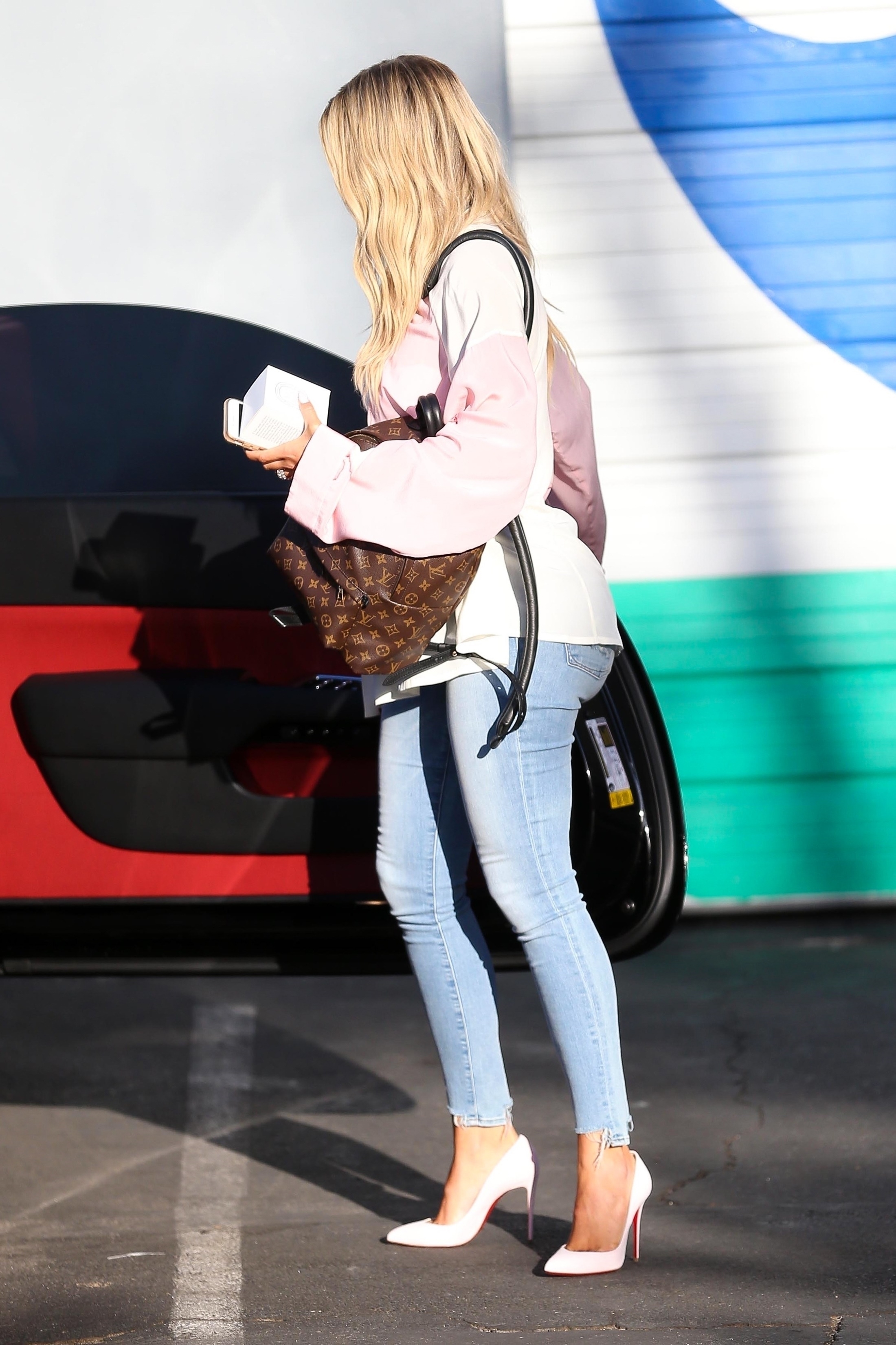 Access_Kardashian_20.jpg