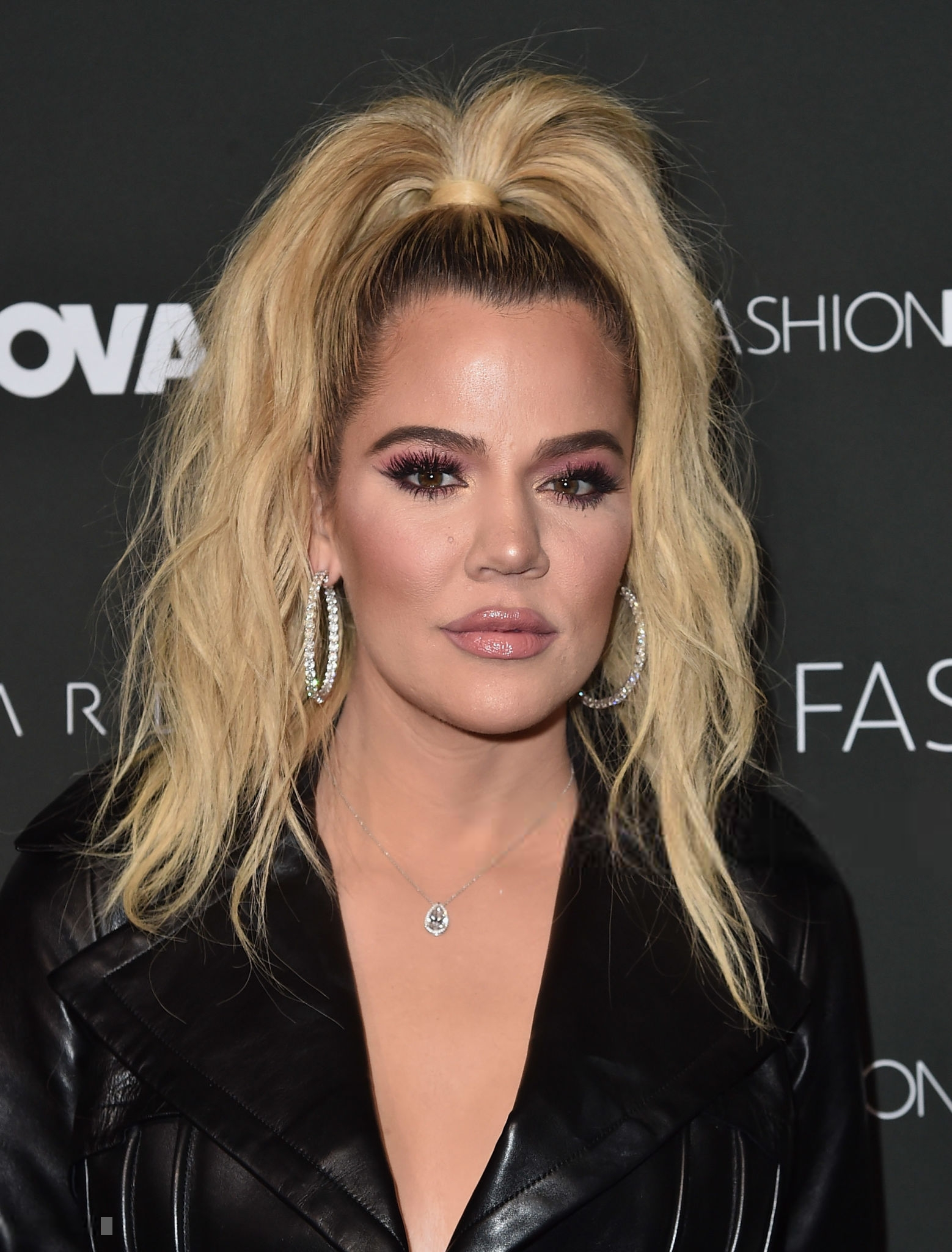 Access_Kardashian_43.png