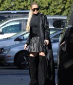 Access_Kardashian_3.jpg
