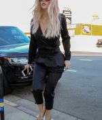 Access_Kardashian_4.jpg