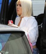 Access_Kardashian_4.jpg