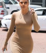Access_Kardashian_24.jpg