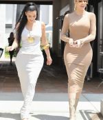 Access_Kardashian_25~0.jpg