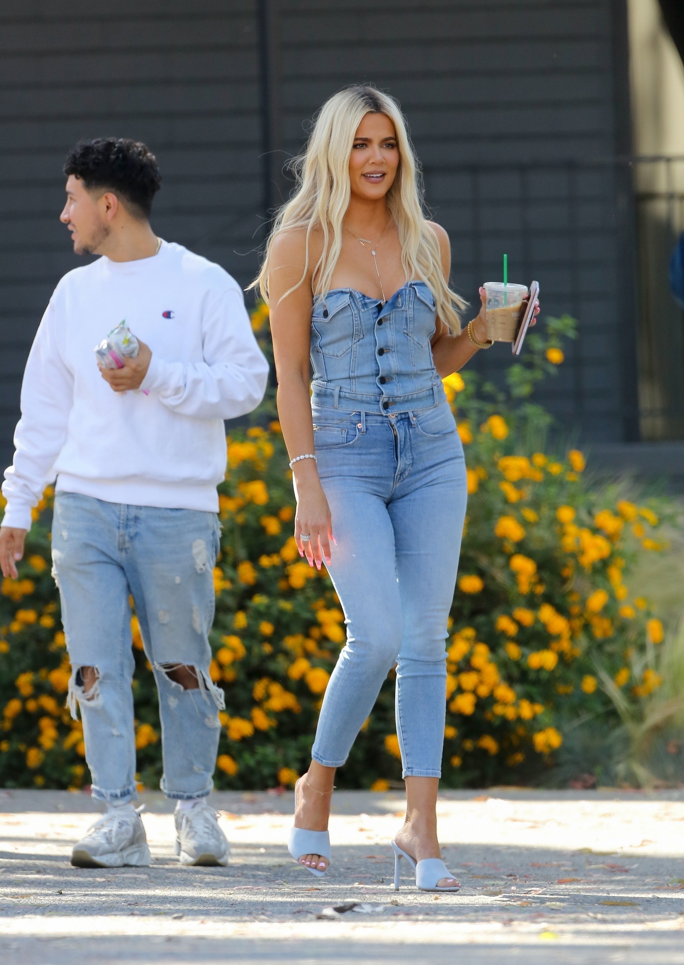 Access_Kardashian_14.jpg