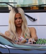 Access_Kardashian_5.jpg