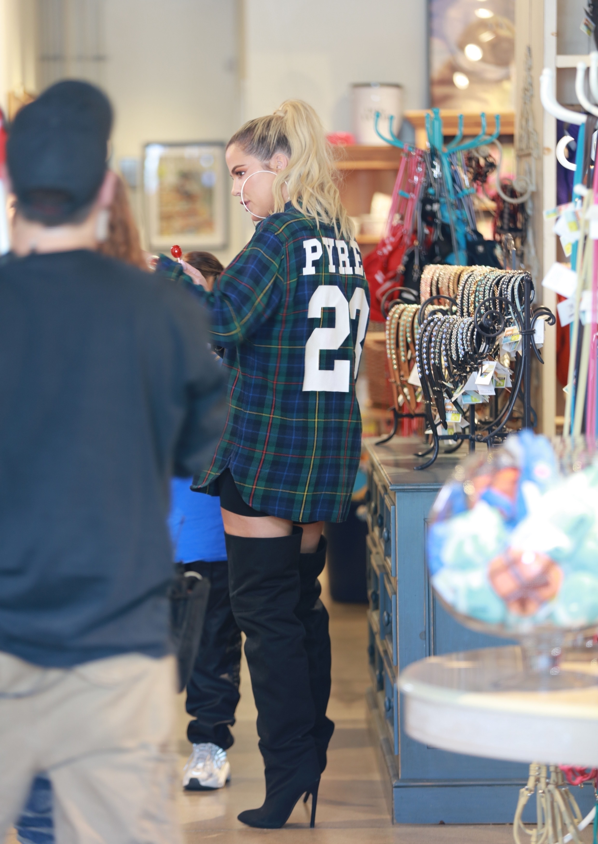 Access_Kardashian_96.jpg